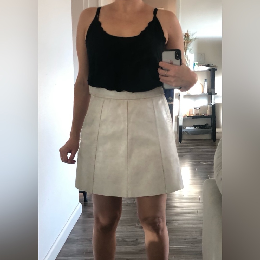 White Cream Genuine Leather Mini Skirt Flared A Line Kenneth Cole Distressed S